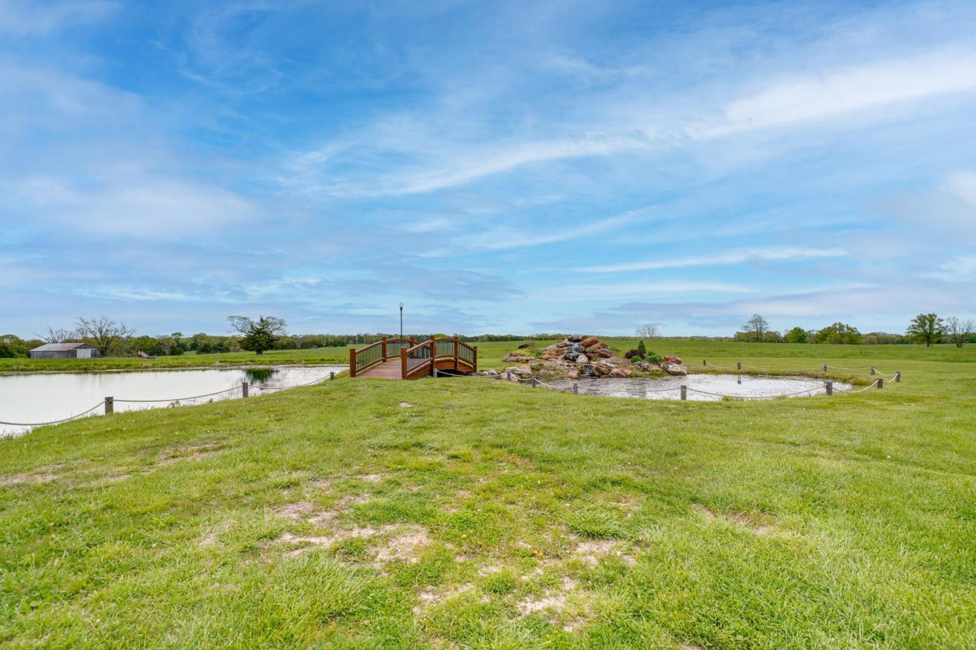 Spacious Owensville Getaway With Winery On-Site! Luaran gambar