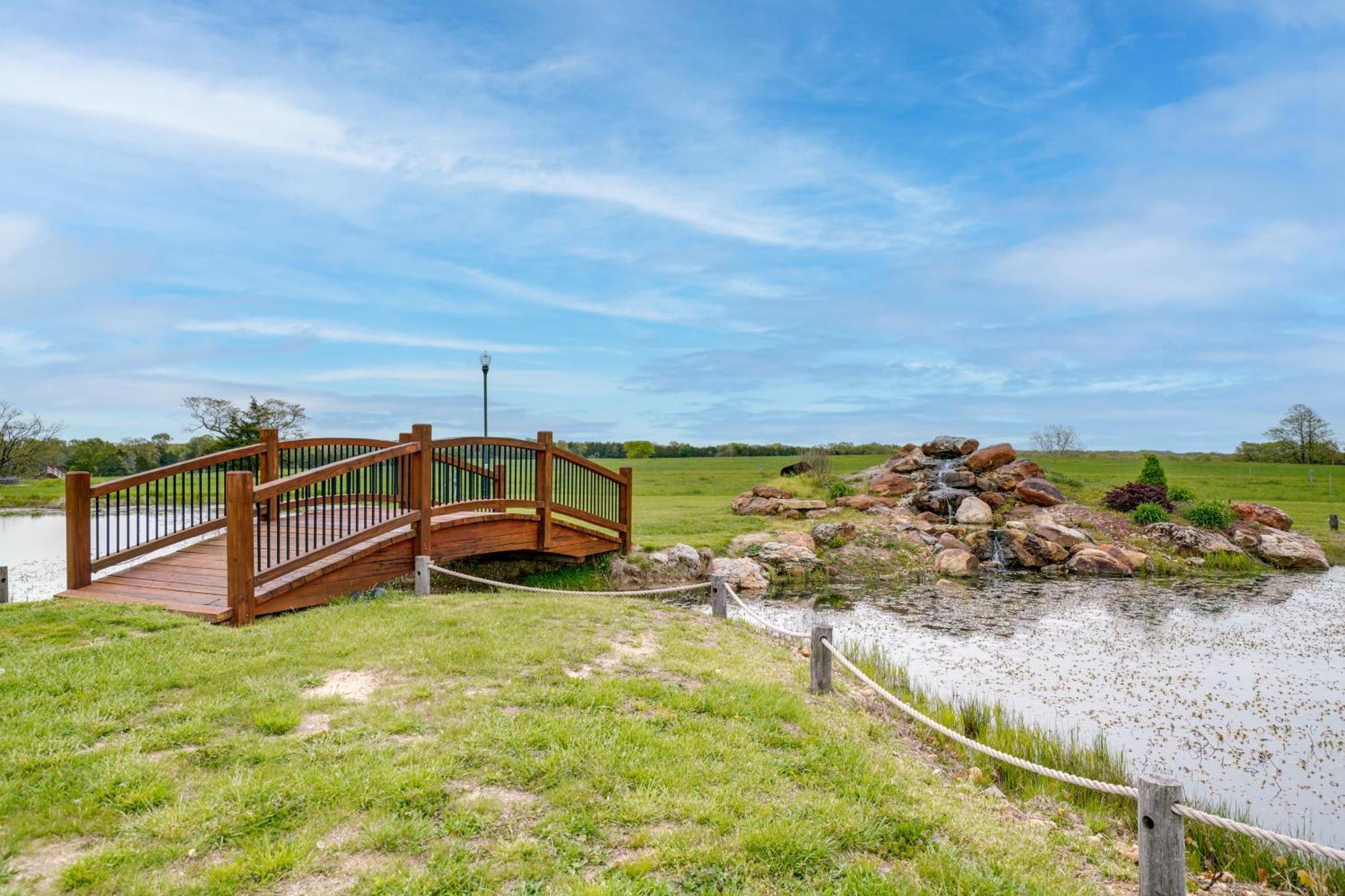 Spacious Owensville Getaway With Winery On-Site! Luaran gambar